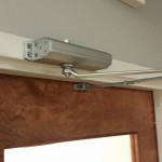 door closer