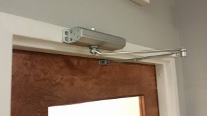 door closer