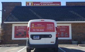 Johnny the locksmith shop outside